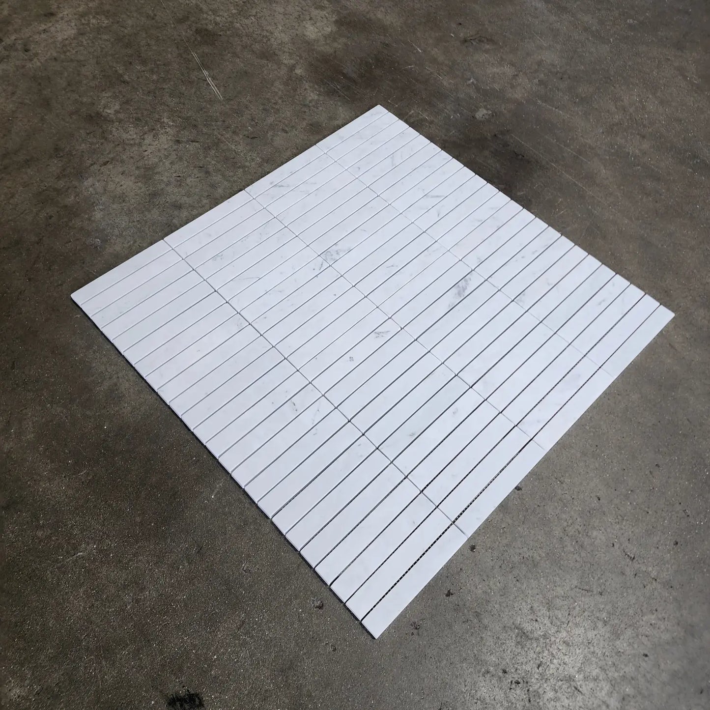 Azulejo de pared con mosaico italiano apilado de Carrara, 2,5 x 15 cm