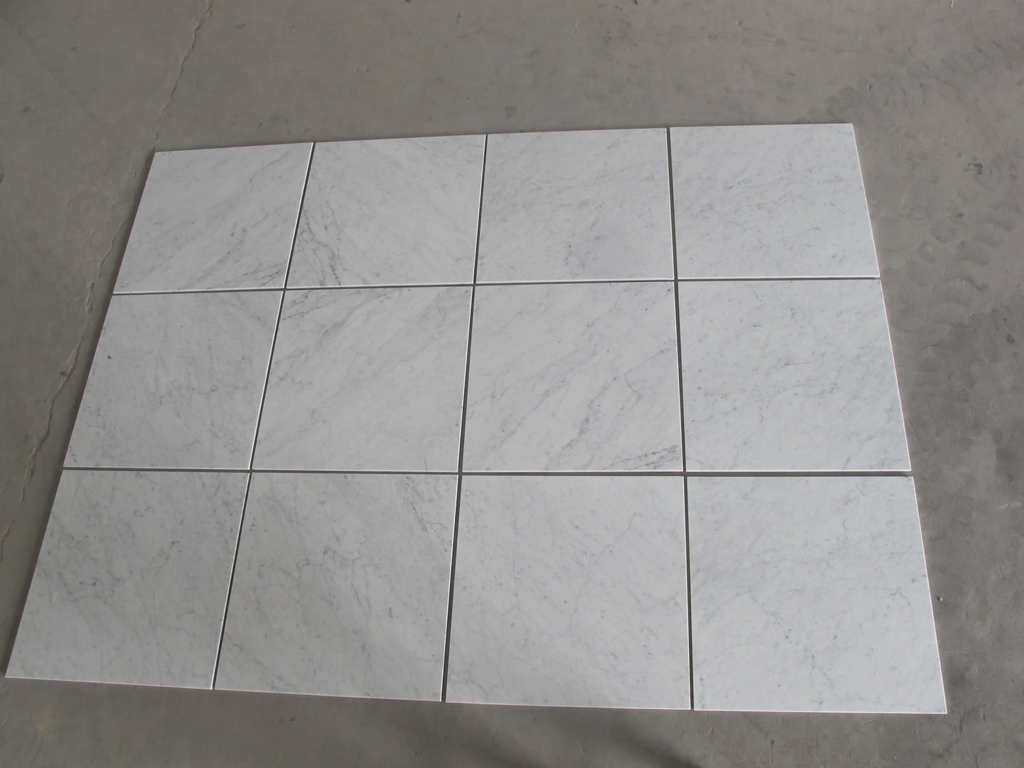 Azulejo blanco italiano Carrara para pared y suelo de 61 x 61 cm