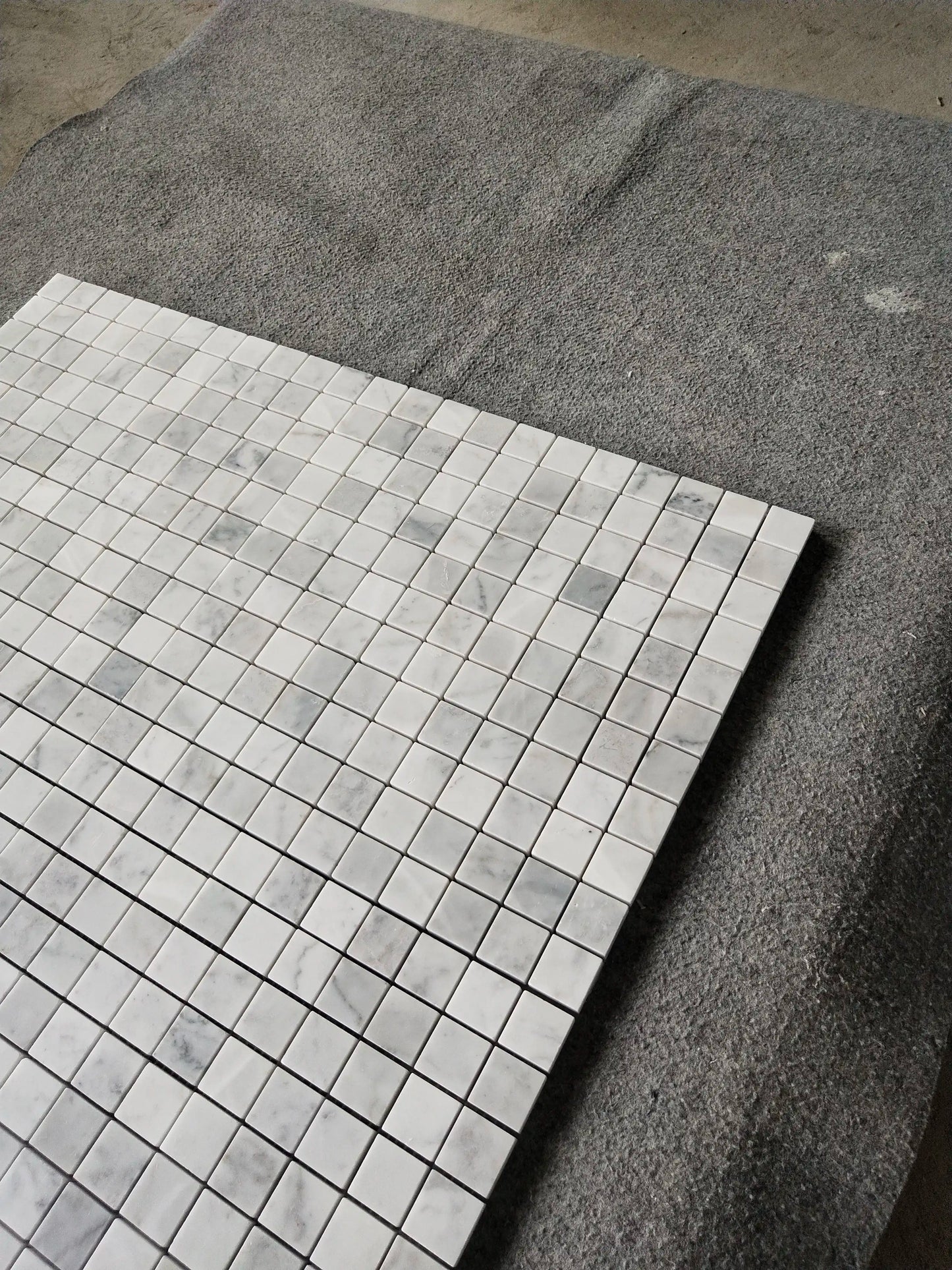 Azulejo de pared con mosaico cuadrado italiano Carrara de 1 pulgada