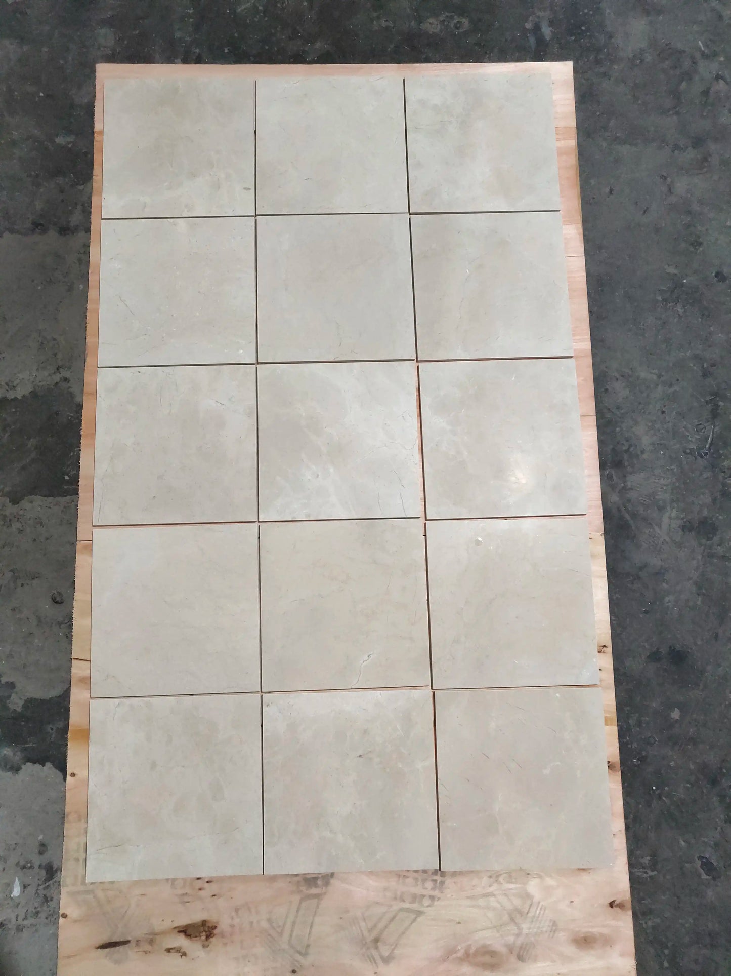 Azulejo premium para pared y piso pulido Crema Marfil de 30 x 30 cm