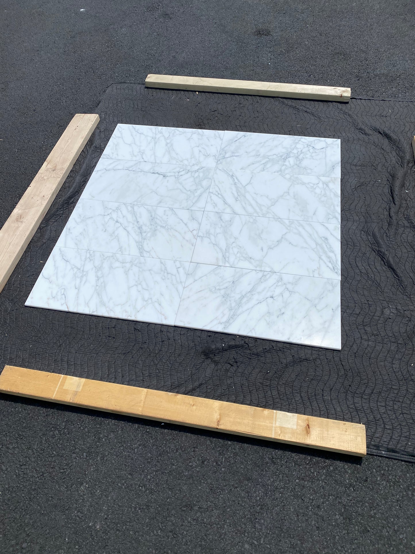 Calacatta Gold (Lot #061) 12" x 24" Floor Tile Honed - 704 SF