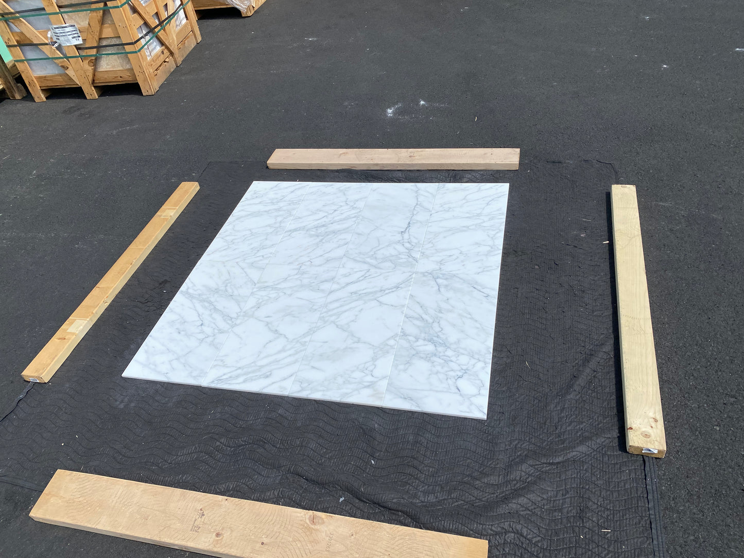 Calacatta Gold (Lot #061) 12" x 24" Floor Tile Honed - 704 SF