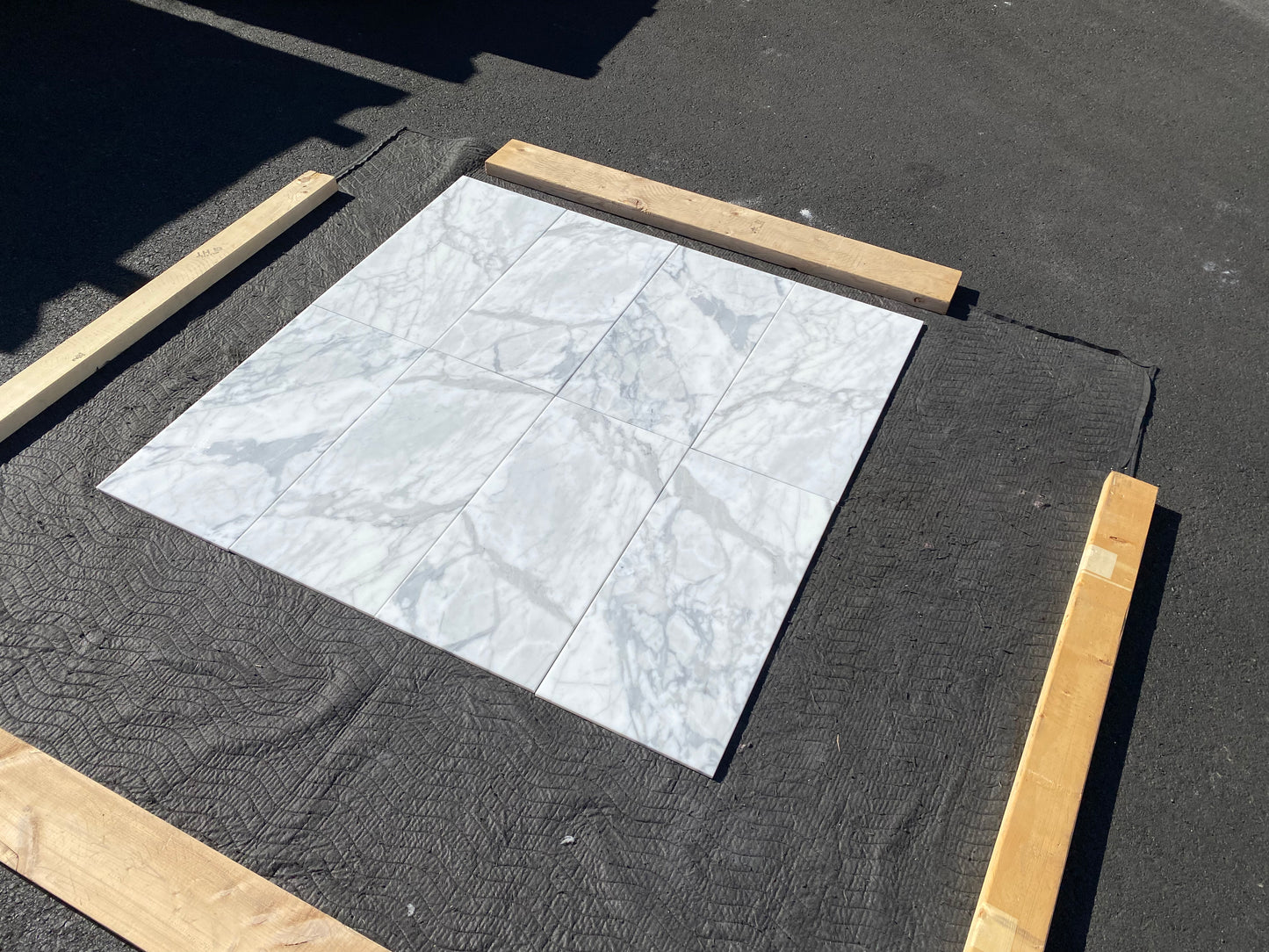 Calacatta Caldia (Lot #172) 12" x 24" Floor Tile Honed - 980 SF