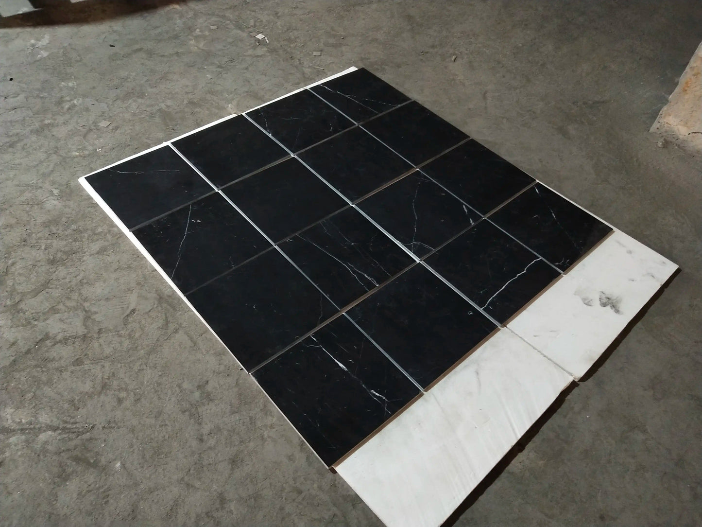 Azulejo pulido para pared y suelo Nero Marquina de 30 x 30 cm