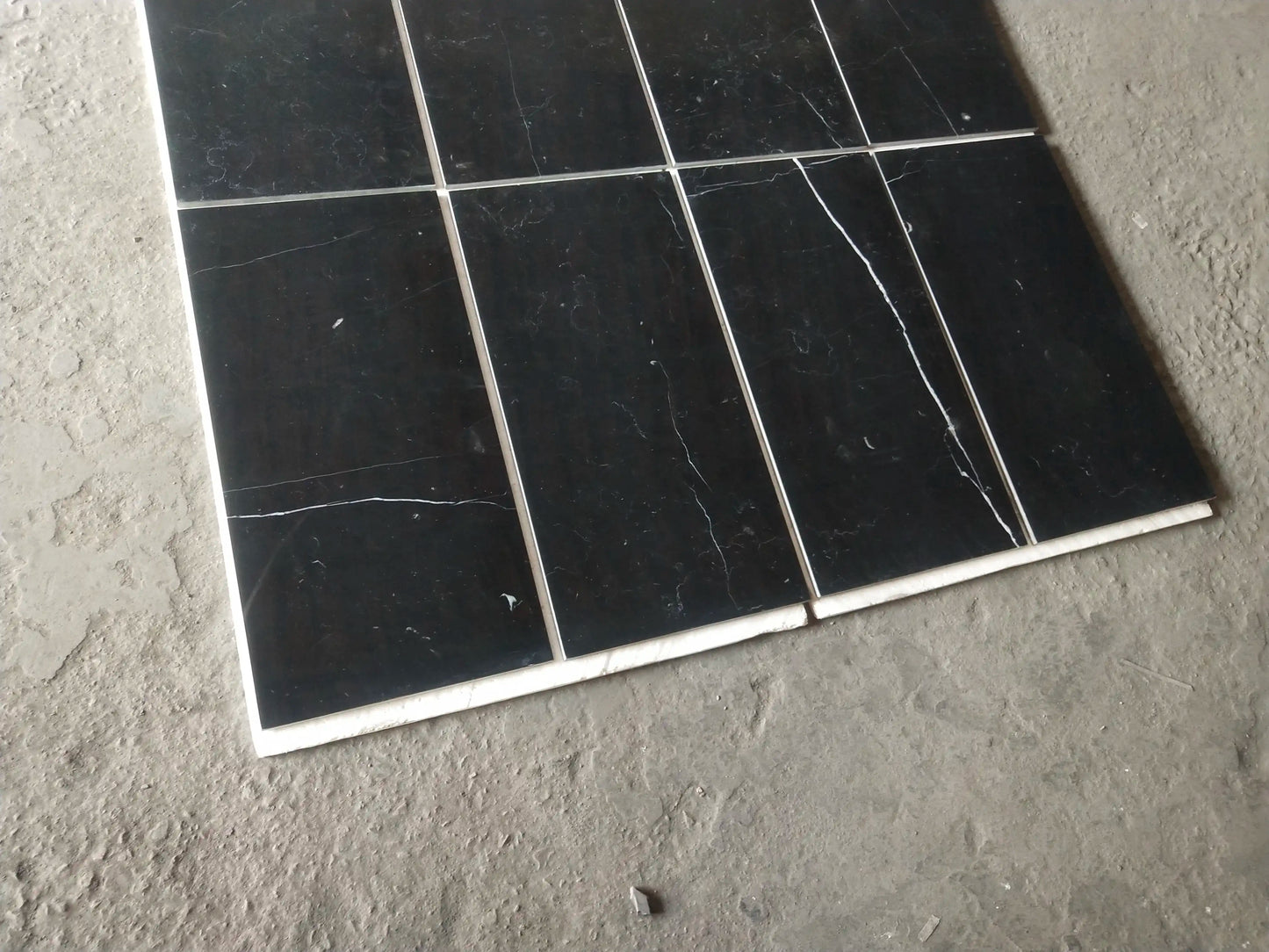 Azulejo pulido para pared y piso Nero Marquina de 30 x 60 cm