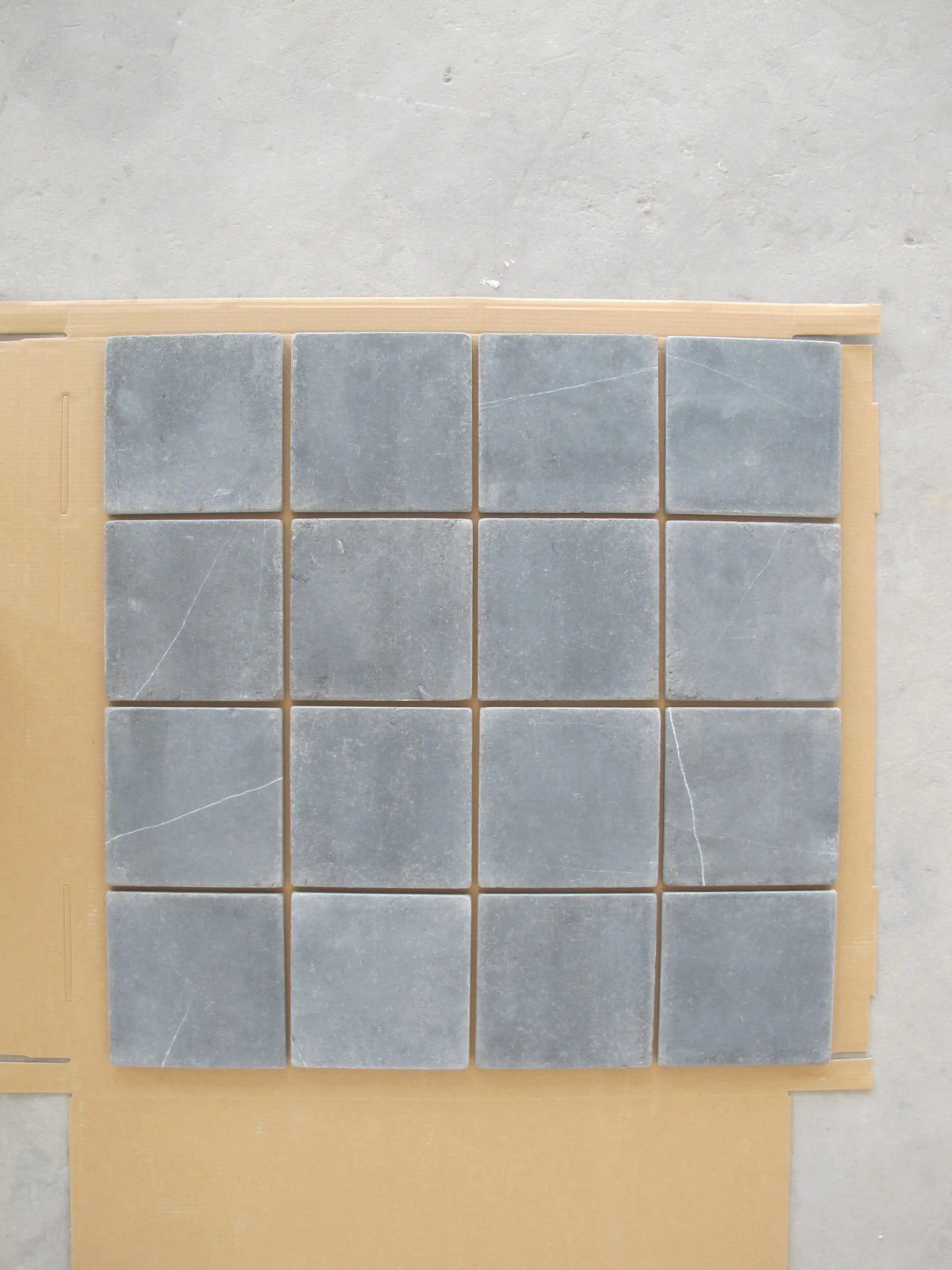 Azulejo de pared y suelo Nero Marquina de 30 x 30 cm con efecto desgastado