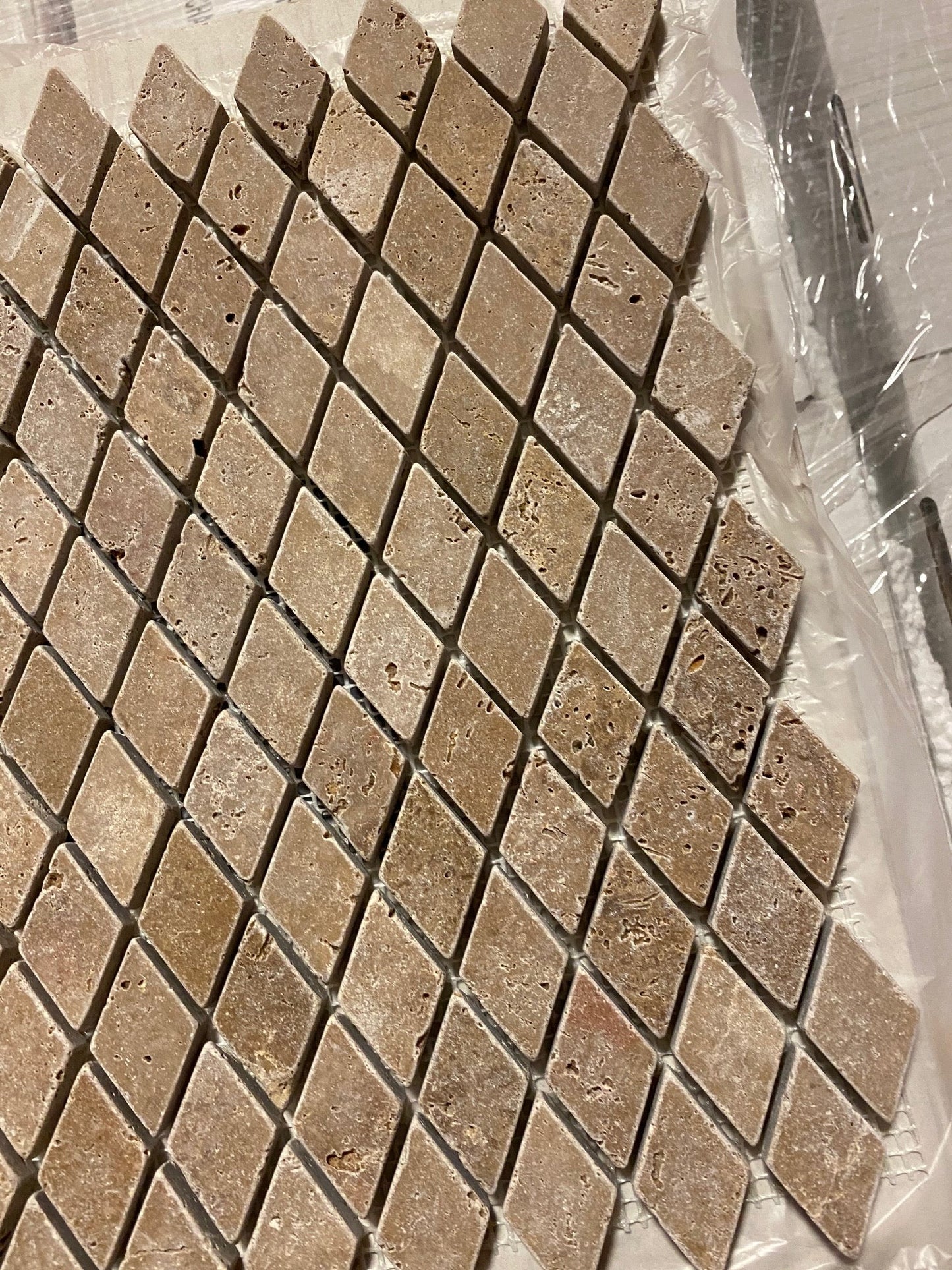 Azulejo de mosaico de travertino Noce con efecto diamante, 1 x 2 pulgadas