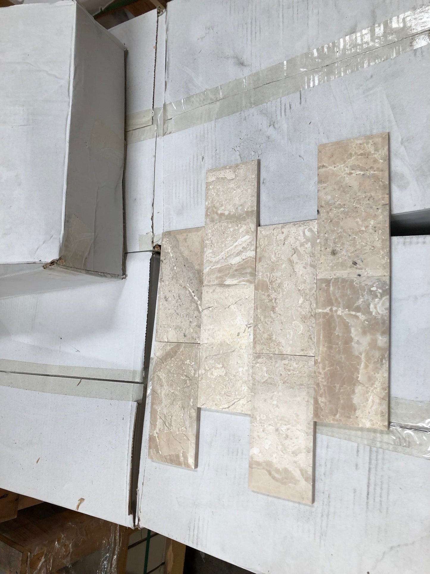 Azulejo de pared pulido beige Queen con bisel profundo de 3 x 6 pulgadas