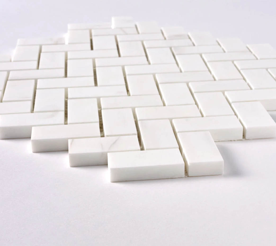 Azulejo de mosaico de espiga Bianco Dolomite de 2,5 x 5 cm