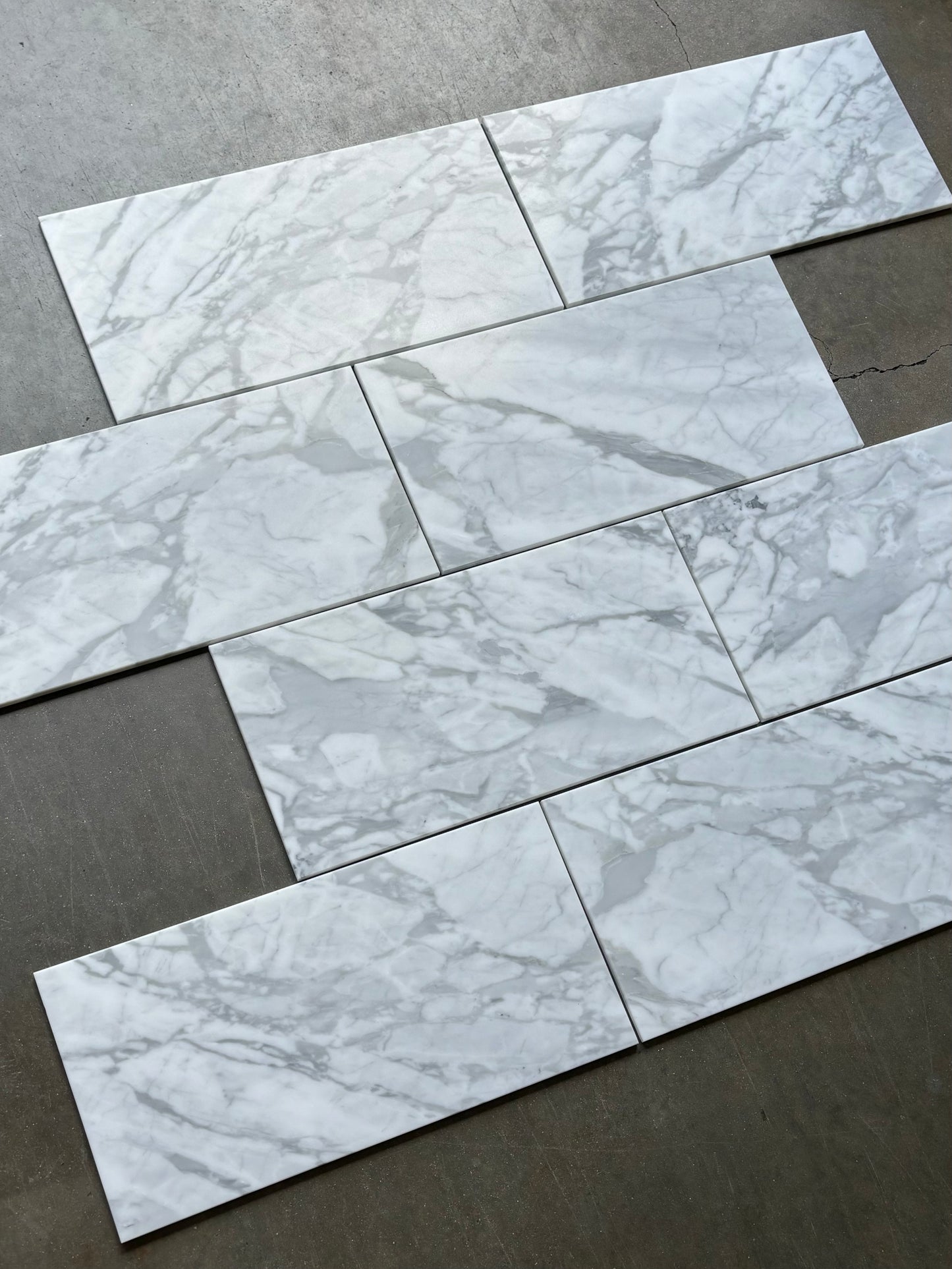 Calacatta Shadow (Lot #171) 12" x 24" Floor Tile Honed - 1326 SF