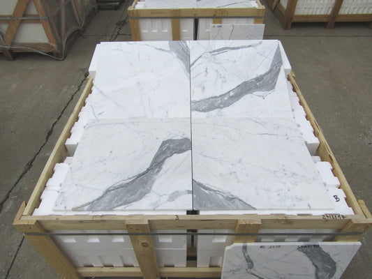 Statuarietto Marble Wall and Floor Tile 18 "x 18"