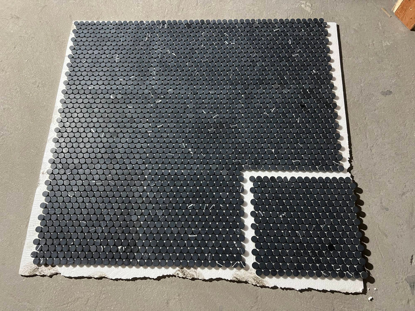 Nero Marquina Honed Penny Round Mosaic Tile