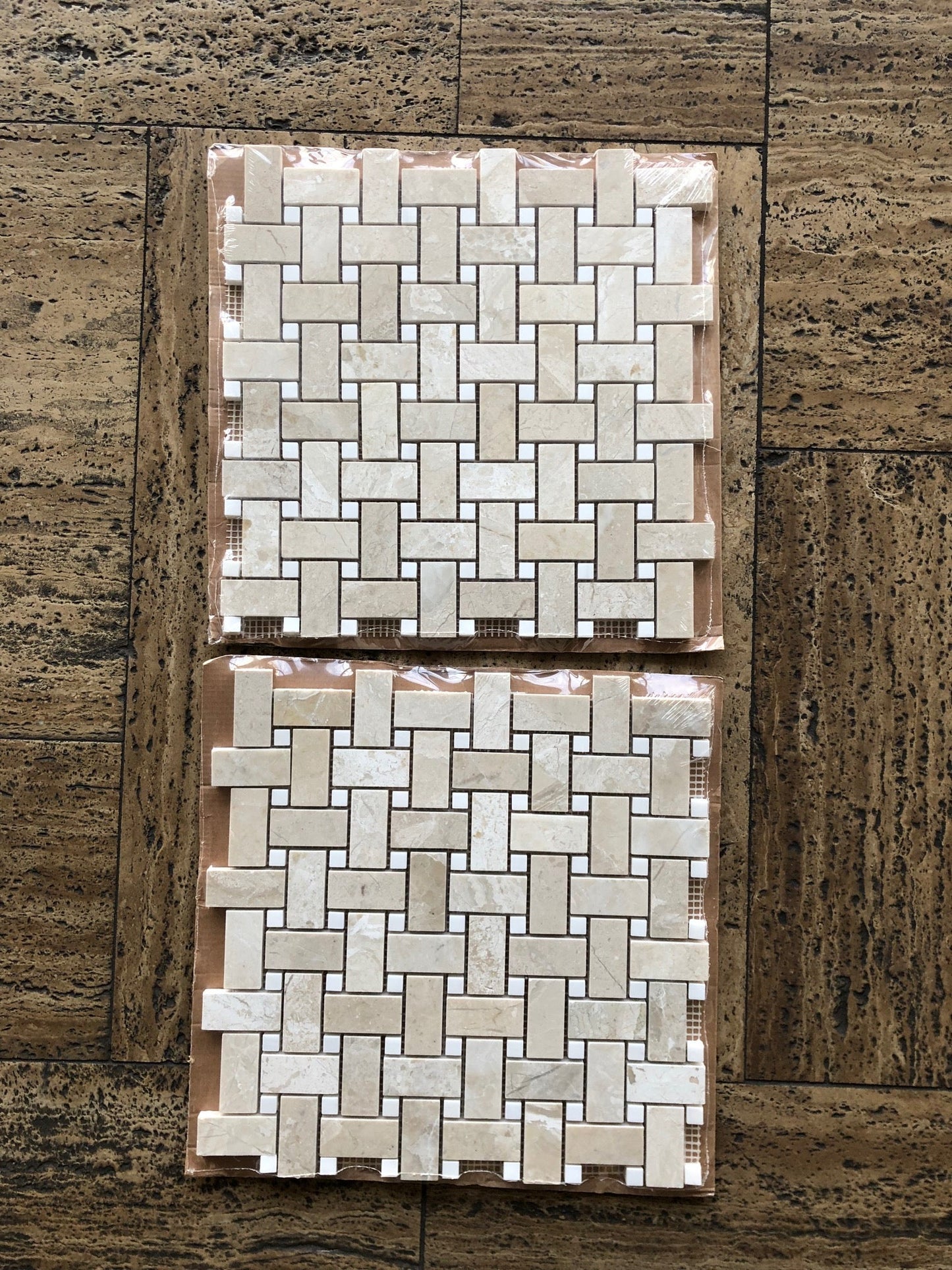 Queen Beige Marble Basketweave Mosaic w/White Dolomite 3/8 Polished